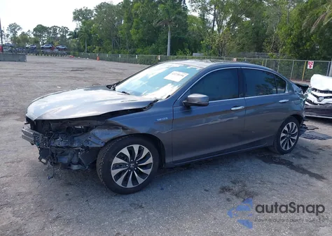 2015 Honda Accord Hybrid Ex-L z USA, uszkodzony, nr VIN 1HGCR6F56FA010447